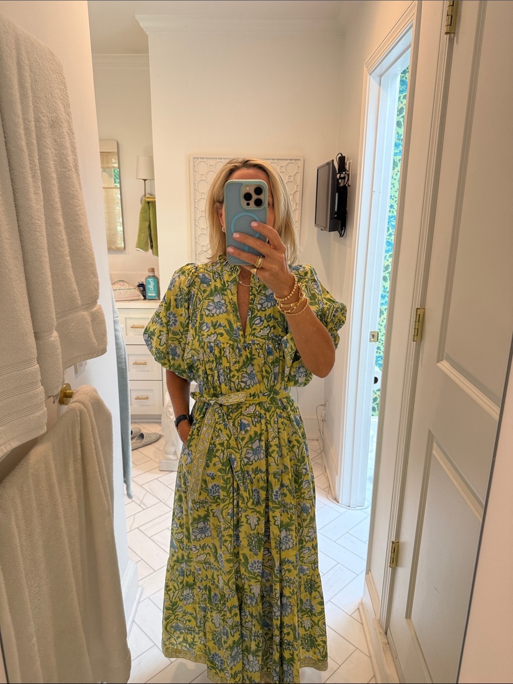 Floral Puff-Sleeve Midi Dress in Yellow-Green - Picture 2 of 3
